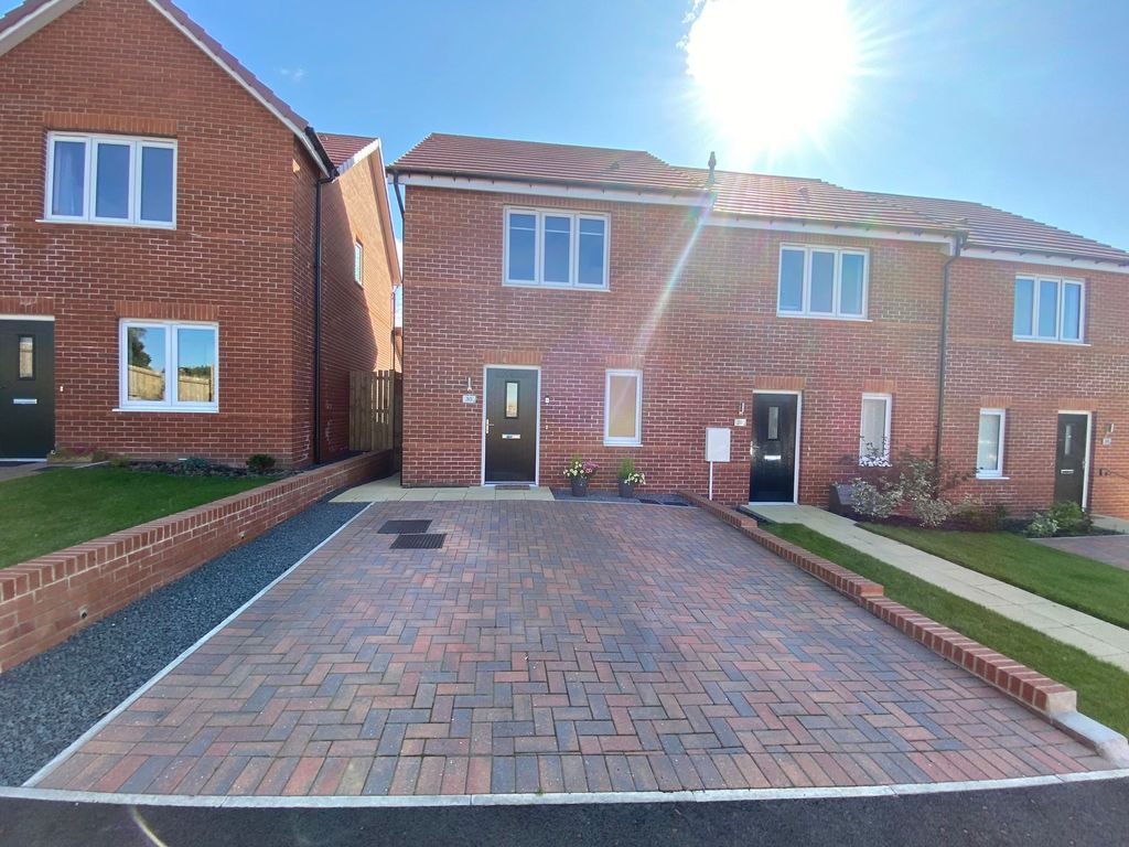 2 bed terraced house for sale in Brockwell Road, High Spen, Rowlands