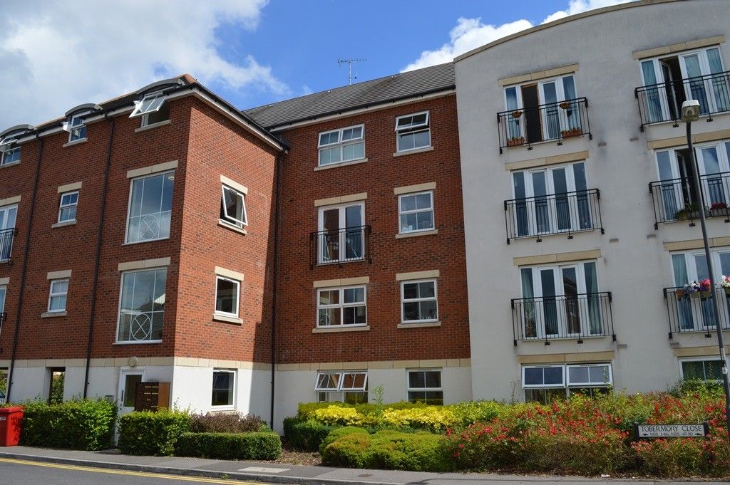 2 bed flat to rent in Tobermory Close, Langley, Berkshire SL3 Zoopla
