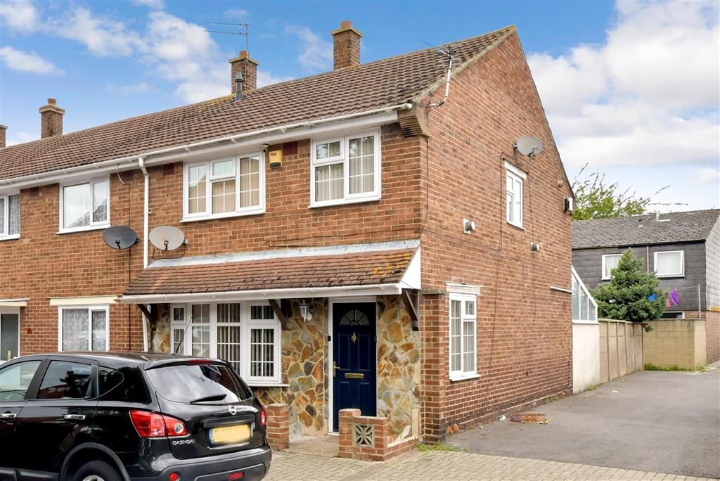3 bed end terrace house for sale in Emanuel Street, Portsmouth