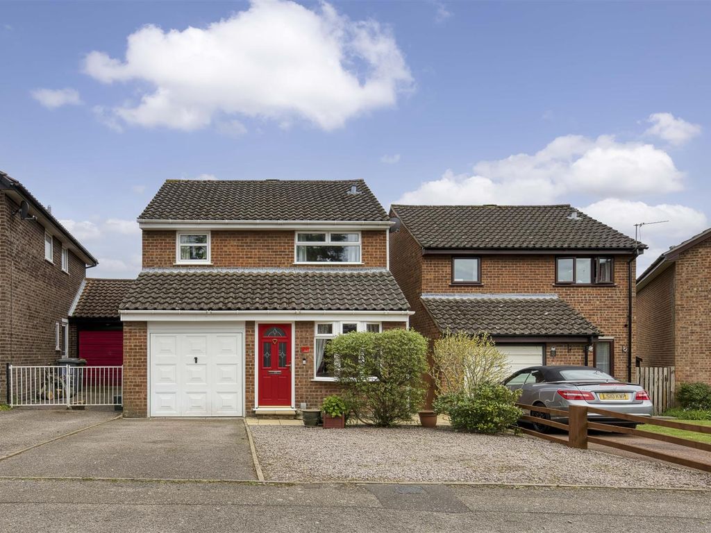 4 bed detached house for sale in Lovett Close, Old Catton, Norwich NR6