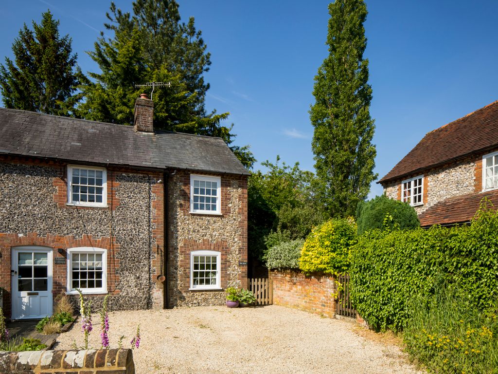 1 bed end terrace house for sale in Speen Road, North Dean, High