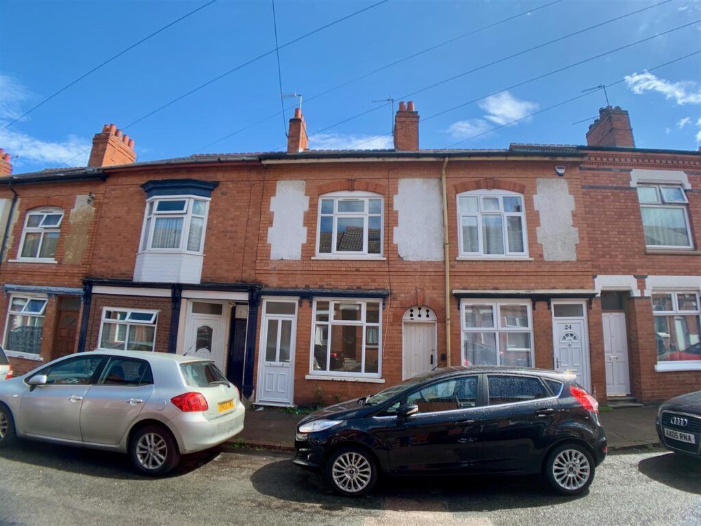 3 bed terraced house to rent in Kingston Road, Leicester LE2 Zoopla