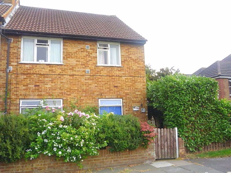 2 bed flat for sale in Staines Road, Bedfont, Feltham TW14 Zoopla