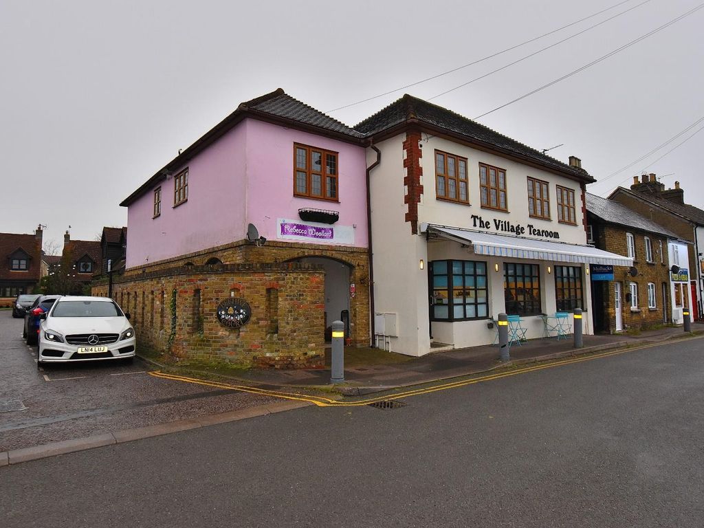 1 bed flat to rent in Beehive Court, Hatfield Heath, Stortford