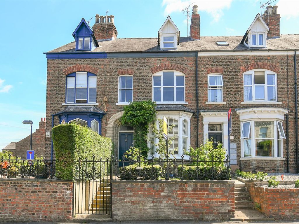 4 bed terraced house for sale in Road, York YO23 Zoopla
