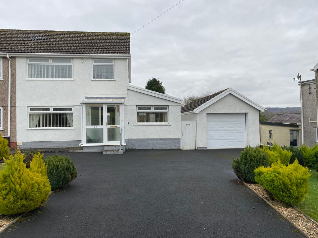 3 bed semidetached house for sale in Heol Y Meinciau, Pontyates