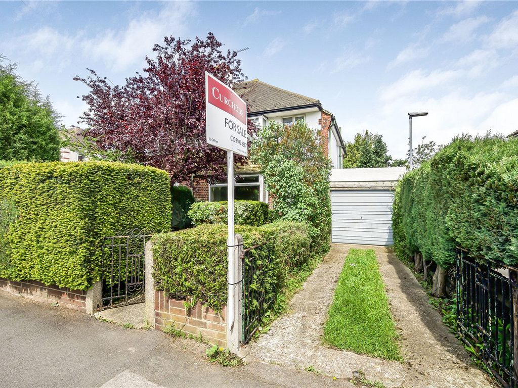 3 bed semidetached house for sale in Sheephouse Way, New Malden KT3, £