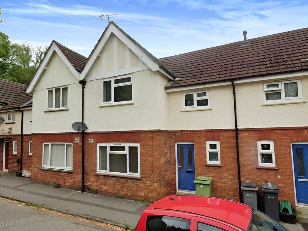 3 bed terraced house for sale in Nursery Road, Cirencester