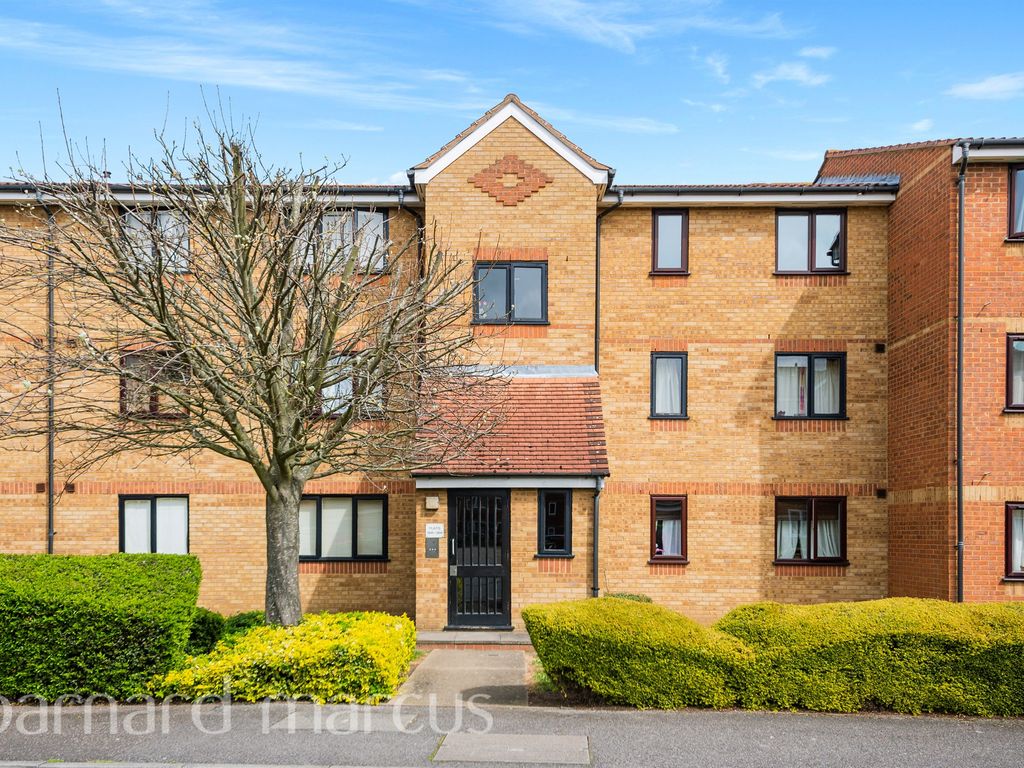 2 bed flat for sale in Redford Close, Feltham TW13 Zoopla
