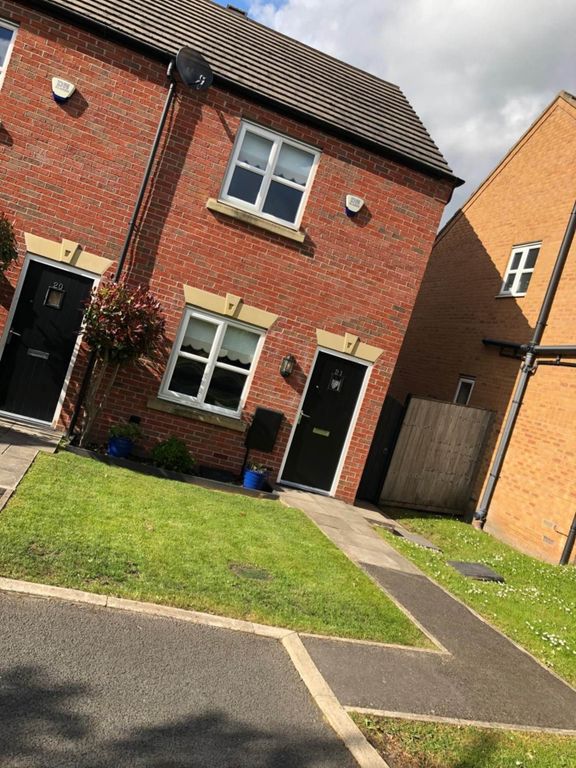 2 bed property to rent in Adamson Close, Latchford WA4, £950 pcm Zoopla