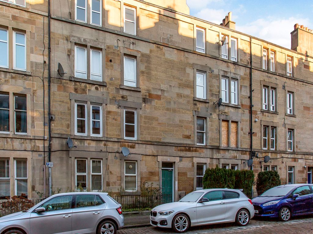 13 (3F3) Downfield Place, Dalry, Edinburgh EH11  