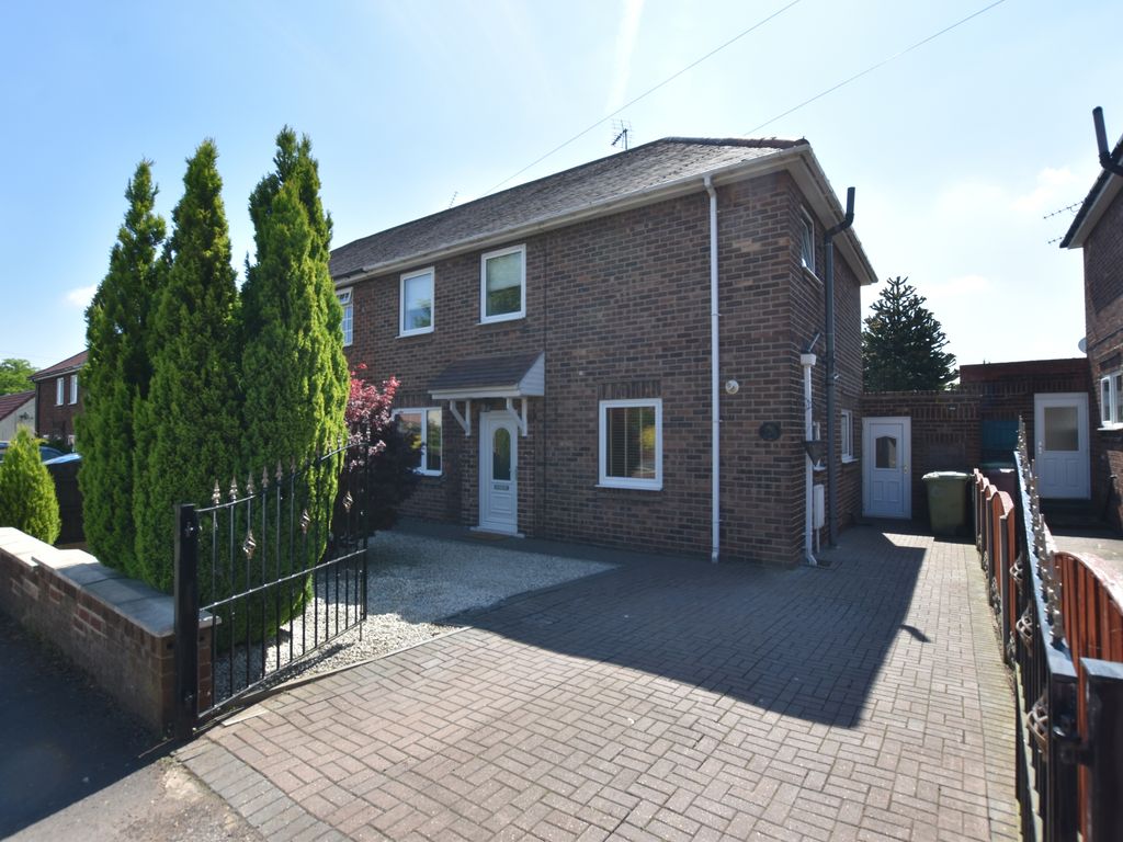 3 bed semidetached house for sale in Portland Avenue, Creswell