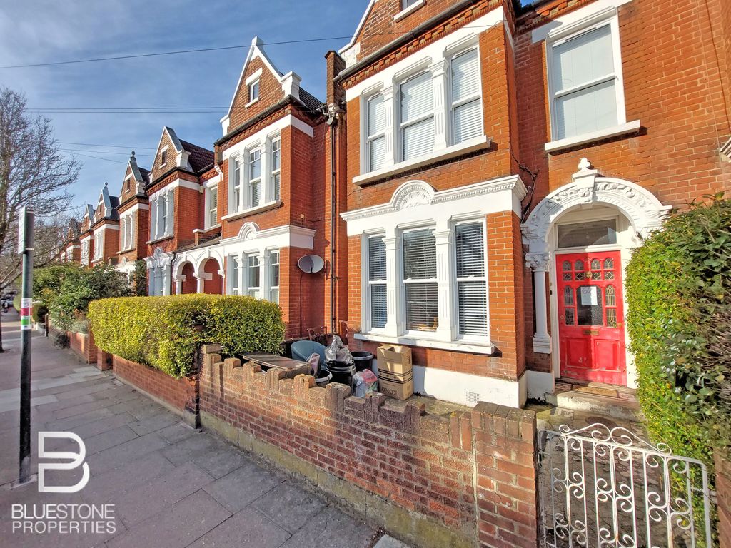 6 bed terraced house for sale in Elmfield Road, London SW17 Zoopla
