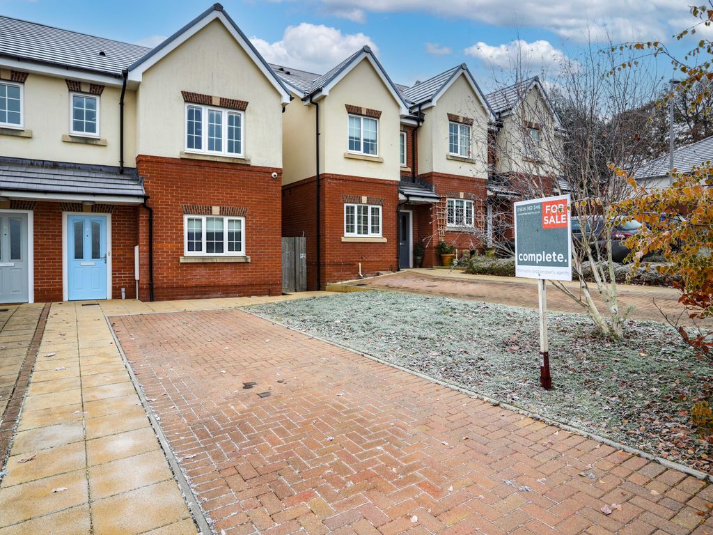 3 bed semidetached house for sale in Cheevor Place, Haytor Drive