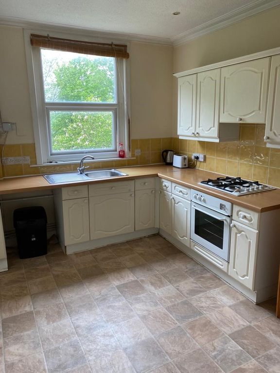 2 bed terraced house to rent in Cotswold Road, Bedminster, Bristol BS3