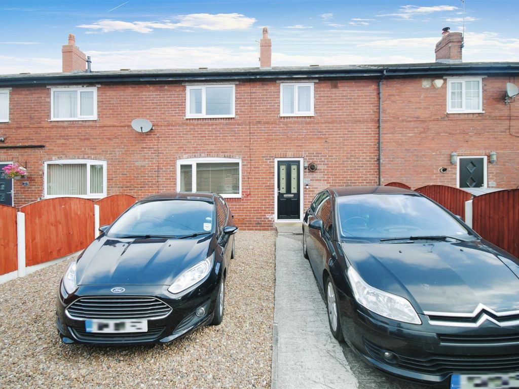 3 bed terraced house for sale in Park Avenue, Swillington, Leeds LS26