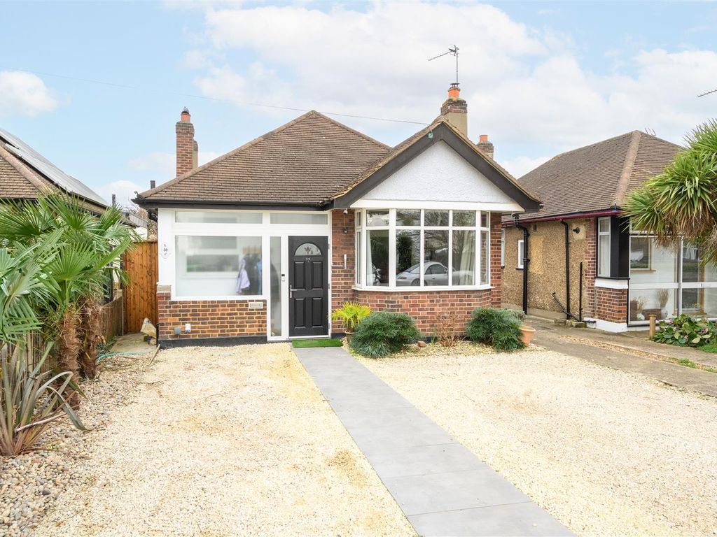 3 bed detached bungalow for sale in Merton Way, West Molesey KT8 Zoopla