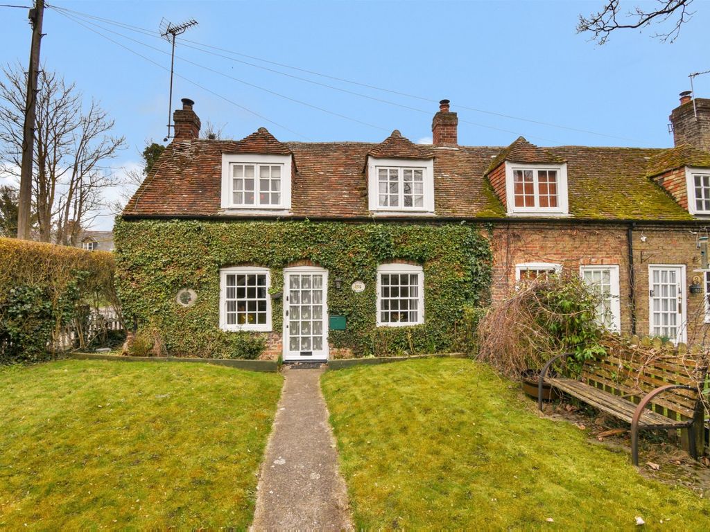 2 bed end terrace house for sale in Ramsgate Road, Sarre, Birchington