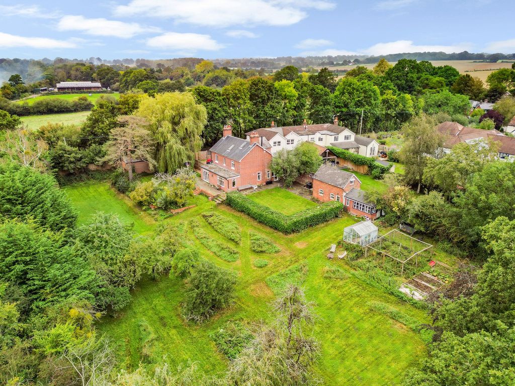 4 bed detached house for sale in Wintershill, Durley SO32, £850,000