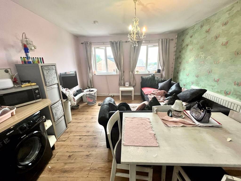 2 bed flat for sale in Swinton Hall Road, Swinton M27 Zoopla