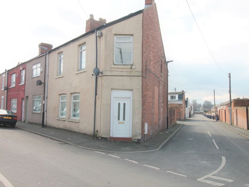 1 bed flat to rent in South Market Street, HettonLeHole, HoughtonLe