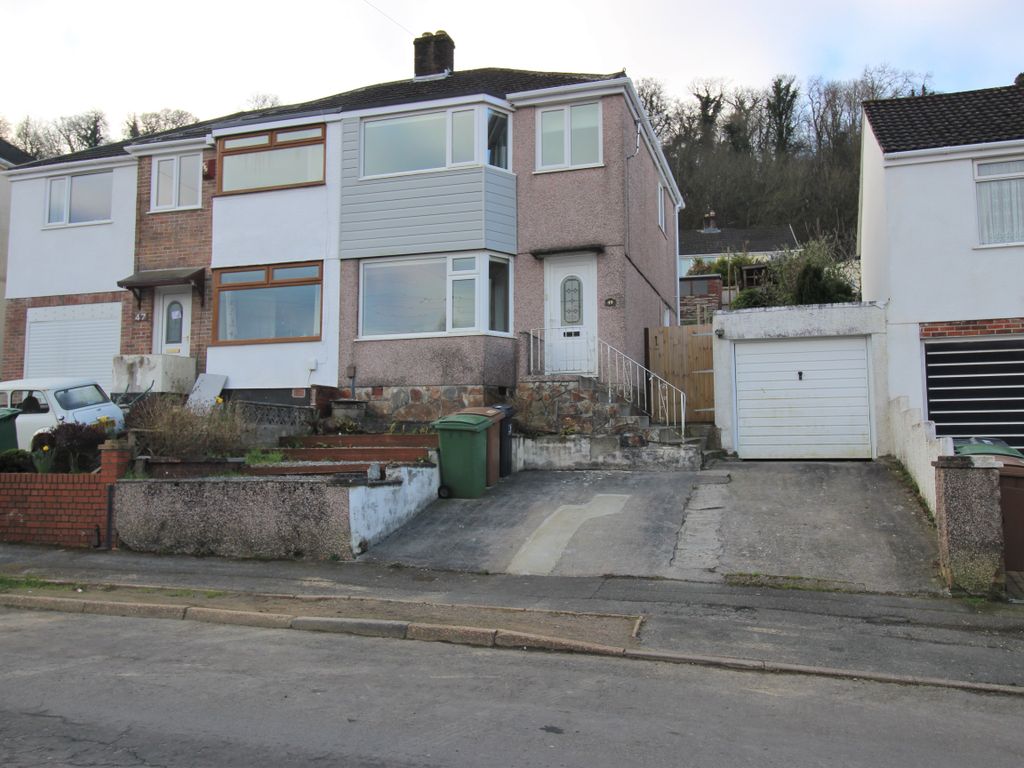 3 bed semidetached house for sale in Merafield Drive, Plympton