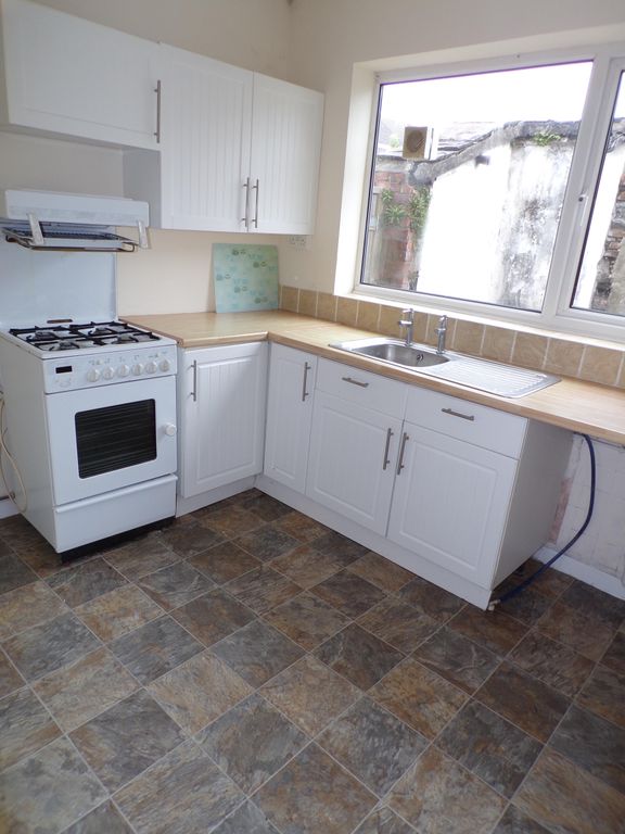 3 bed end terrace house to rent in Rockingham Terrace, Briton Ferry