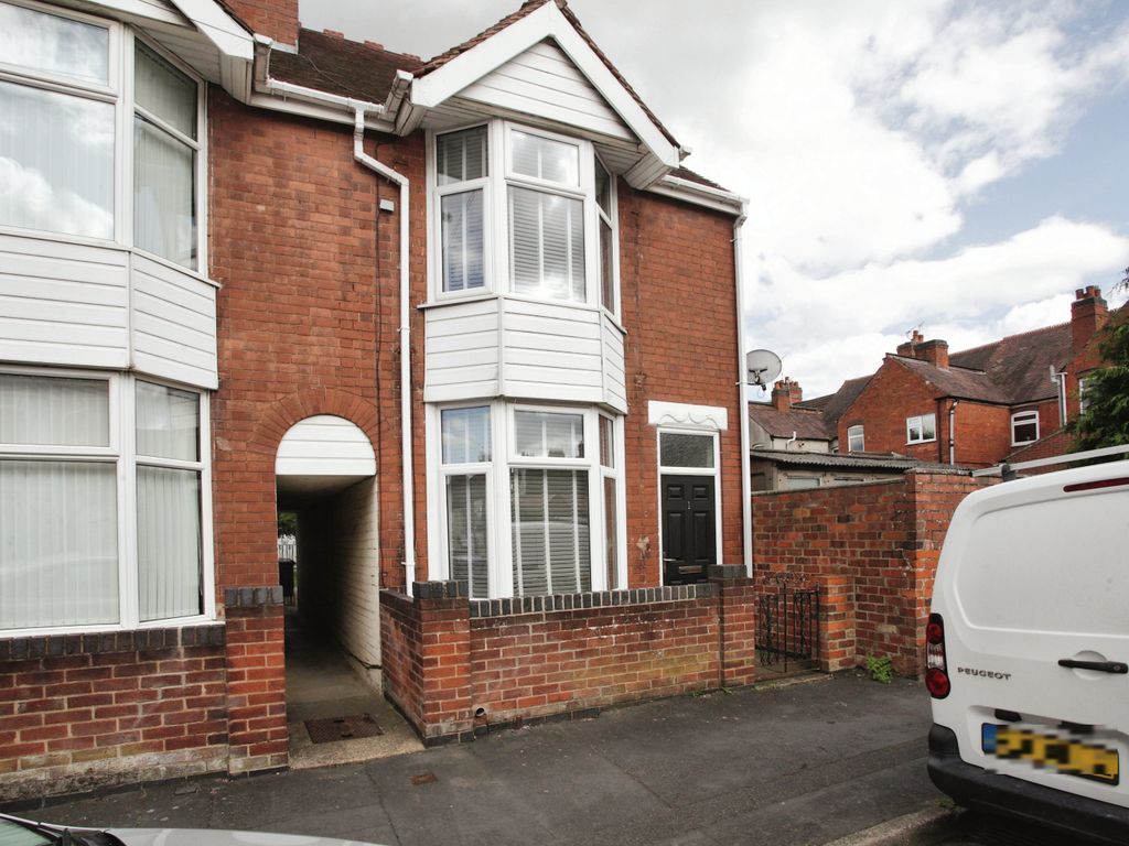 3 bed terraced house for sale in Westbury Road, Nuneaton, Warwickshire