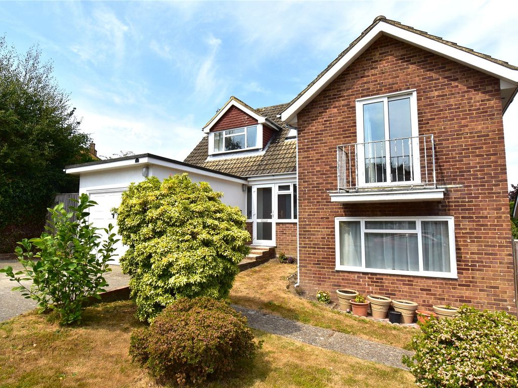4 bed detached house for sale in Barnfield, Crowborough, East Sussex
