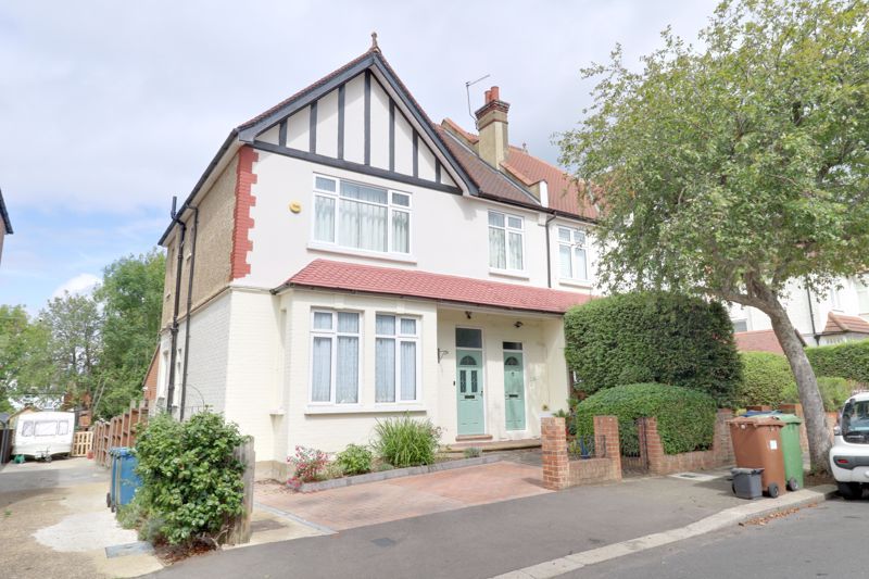 2 bed for sale in Cunningham Park, Harrow HA1 Zoopla