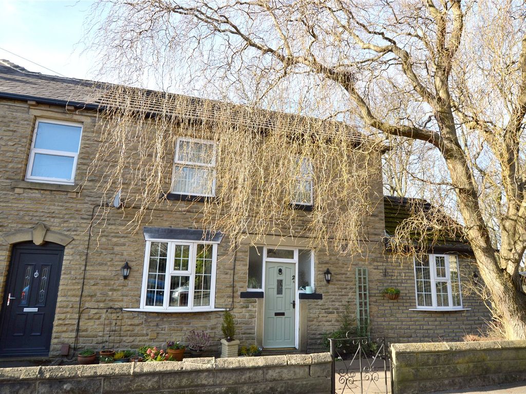 2 bed end terrace house for sale in Ravenscliffe Road, Calverley