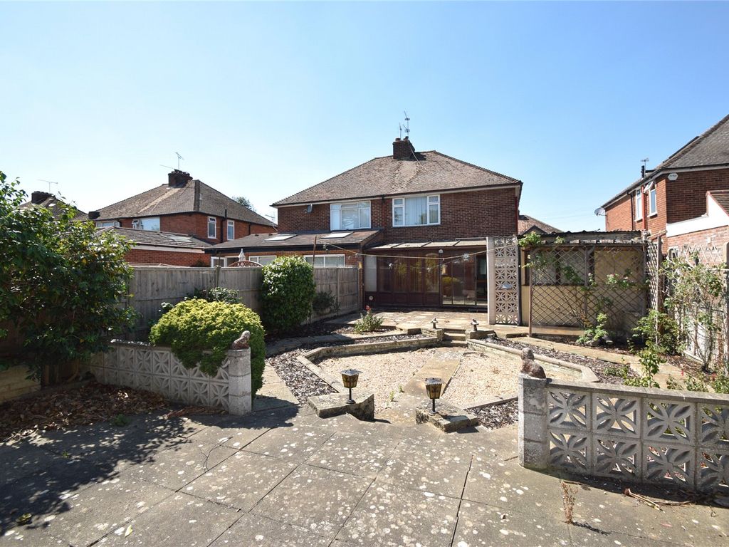 3 bed semidetached house for sale in Tilstone Avenue, Eton Wick