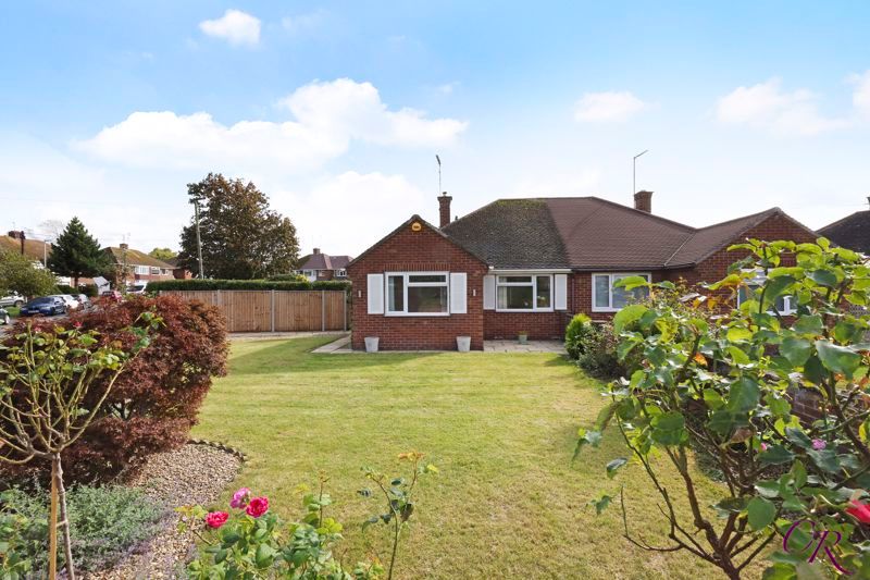 2 bed bungalow for sale in Winchester Way, Leckhampton, Cheltenham GL51
