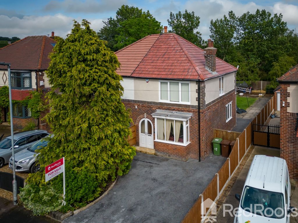 3 bed semidetached house for sale in Grosvenor Avenue, Upton