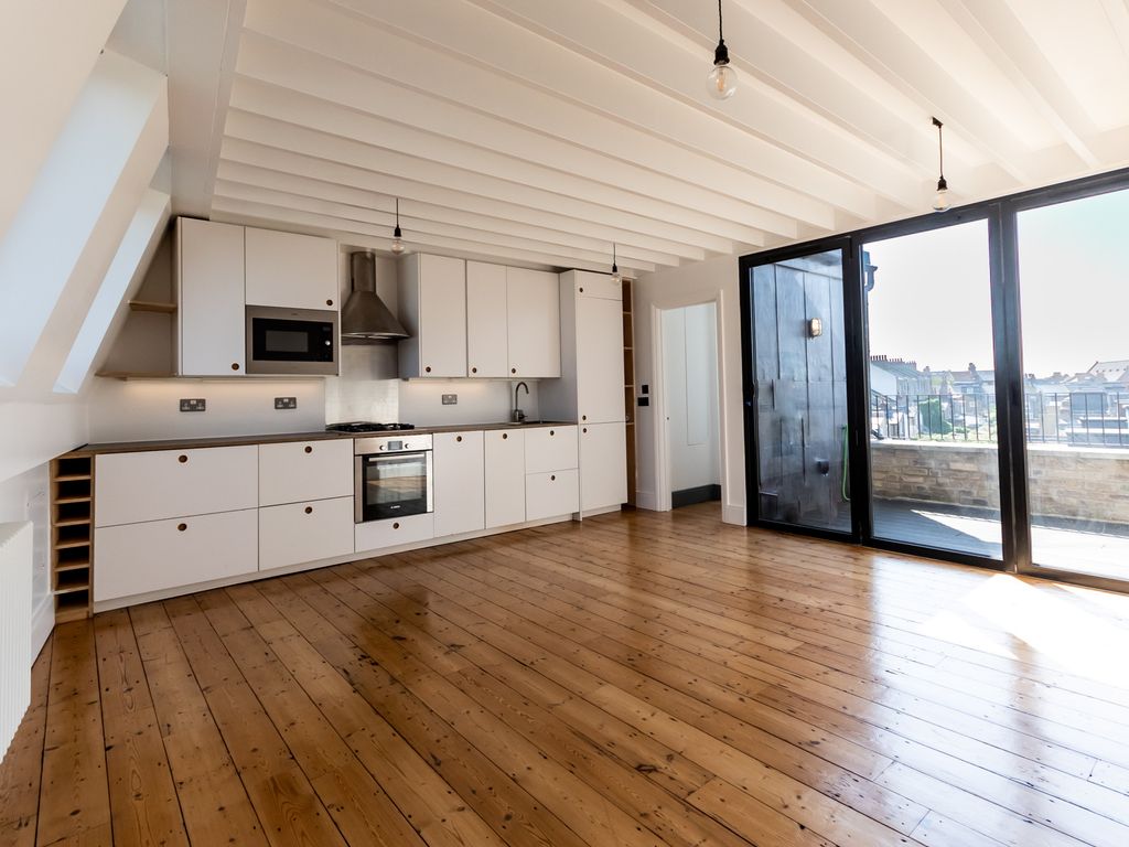 2 bed flat for sale in Crystal Palace Road, London SE22 Zoopla