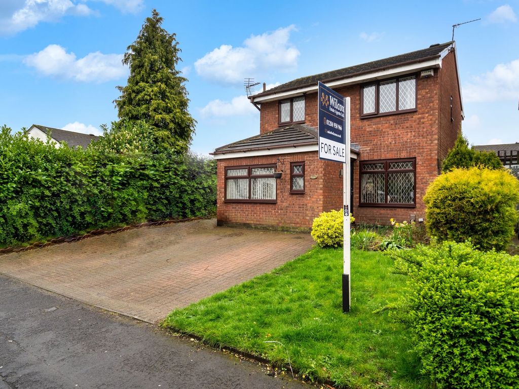 3 bed detached house for sale in Bromwich Street, Bolton BL2, £250,000