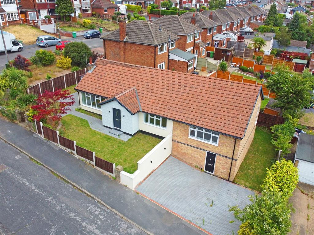 4 bed detached bungalow for sale in Abbotsbury Close, Rise Park
