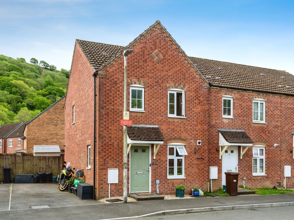 3 bed end terrace house for sale in Ffordd Danygraig, Godrergraig SA9