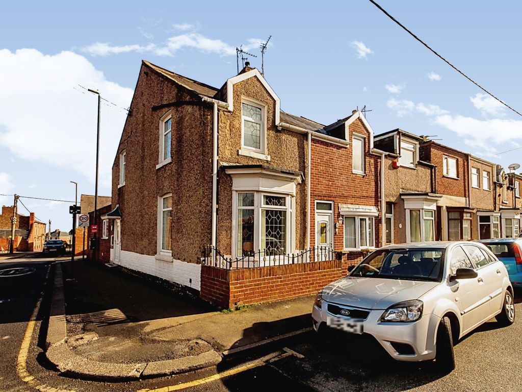 3 bed end terrace house for sale in Smith Street, Sunderland, Tyne And Wear SR2 Zoopla