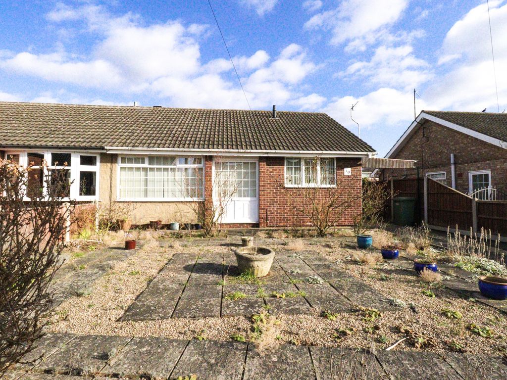 2 bed semidetached bungalow for sale in Whitfield Road, Scunthorpe