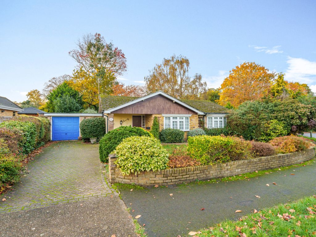 2 bed bungalow for sale in Waverley Drive, Chertsey KT16, £650,000 Zoopla