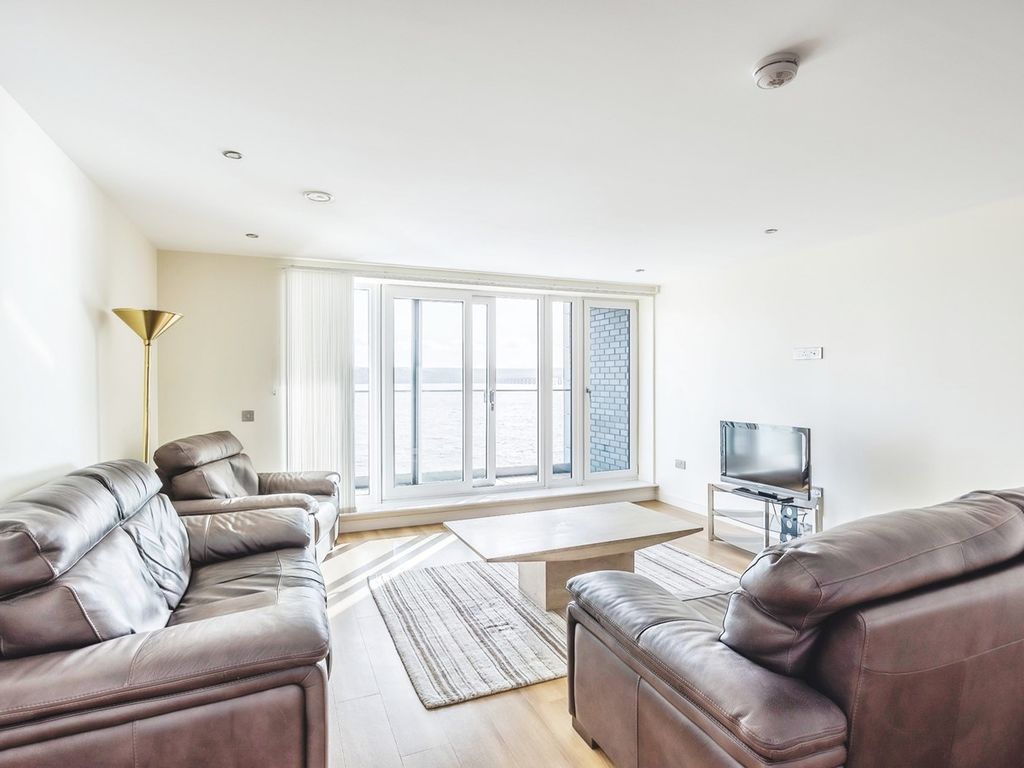 3 bed flat for sale in Riverside Drive, Dundee DD1, £325,000 Zoopla