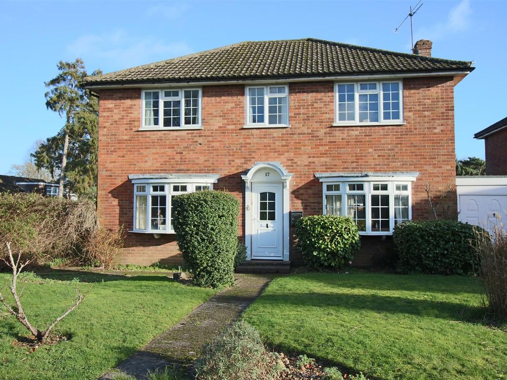 4 bed detached house for sale in Conifer Drive, Tilehurst, Reading RG31