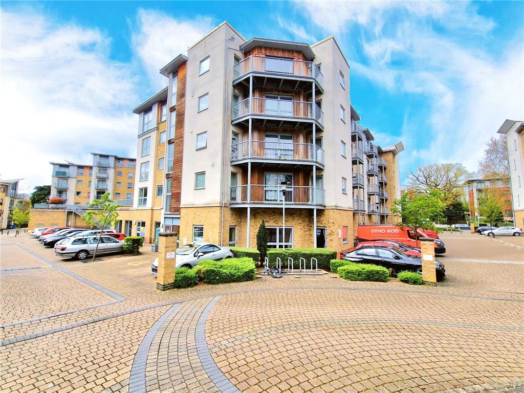 2 bed flat for sale in Coombe Way, Farnborough, Hampshire GU14 Zoopla