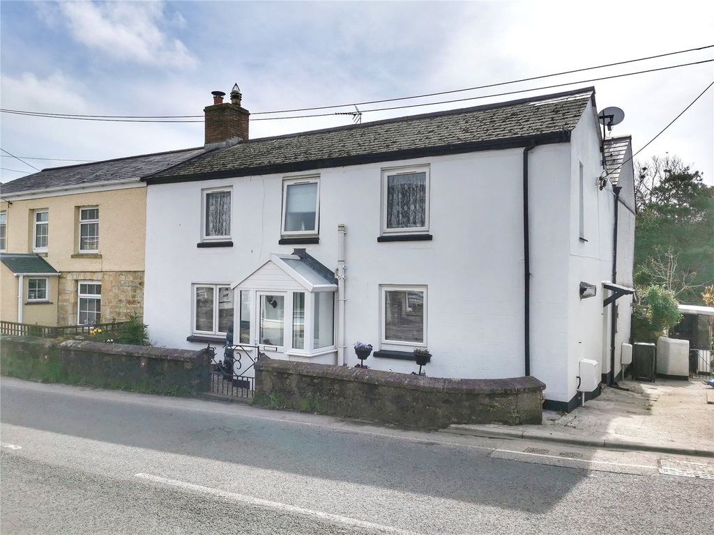2 bed end terrace house for sale in Fore Street, Sticker, St. Austell