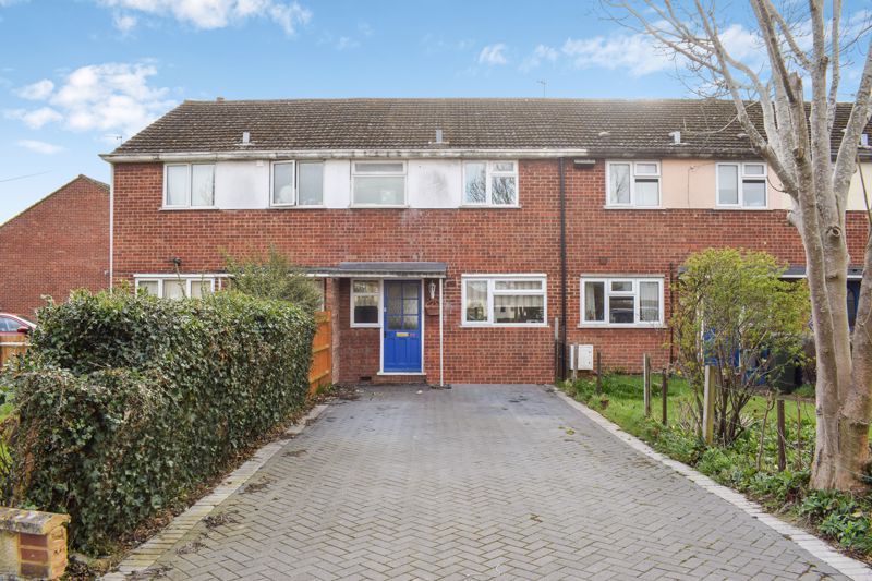 2 bed terraced house for sale in Marlborough Avenue, Kidlington OX5, £