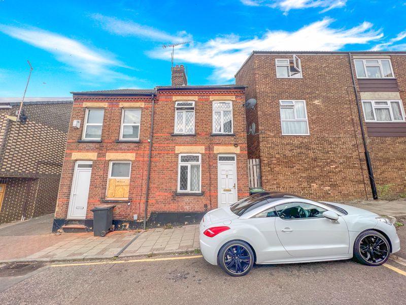 William Street, Luton LU2  