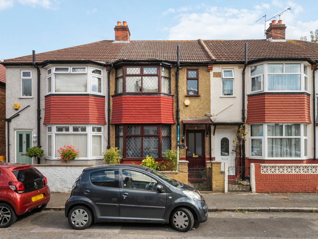 3 bed terraced house for sale in York Street, Mitcham CR4, £450,000