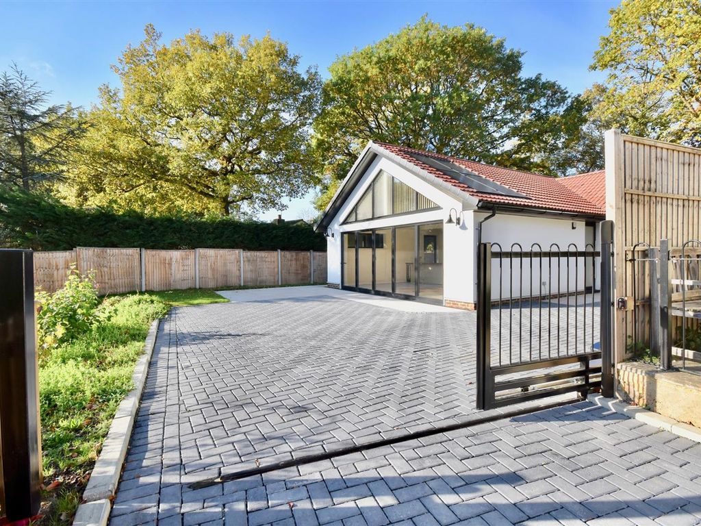 3 bed detached house for sale in The Chase, Ashtead KT21 Zoopla