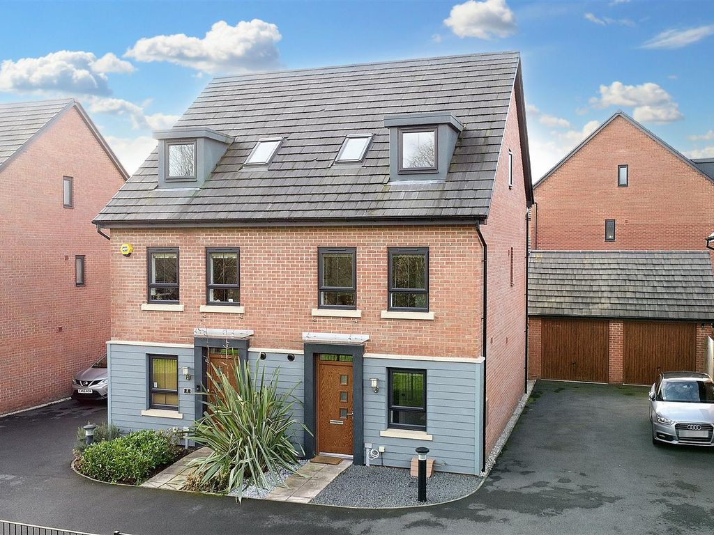 4 bed semidetached house for sale in Verden Way, Nottingham NG8, £